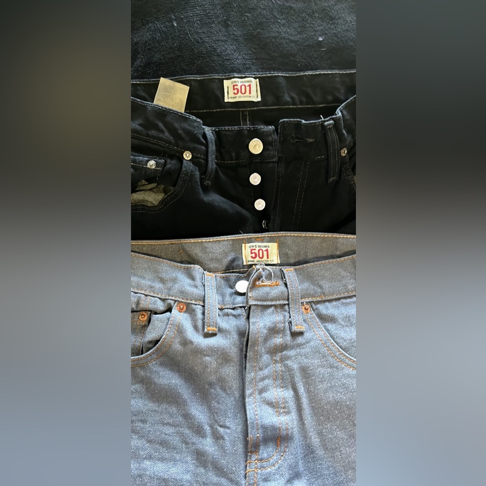 Levis jeans like new😩 tried on 30x30